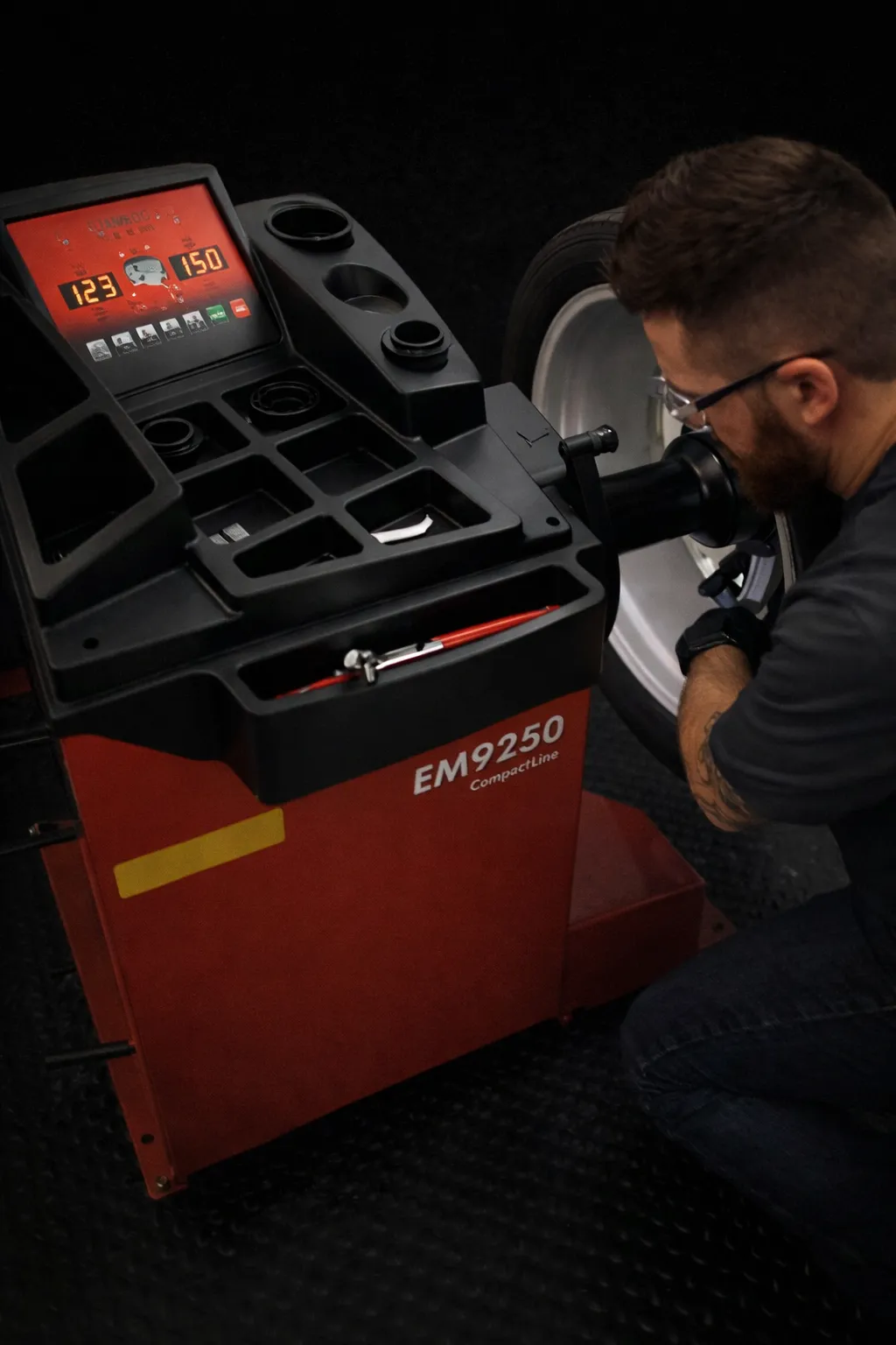 mobile wheel balancing in acacia villas palm beach county 1